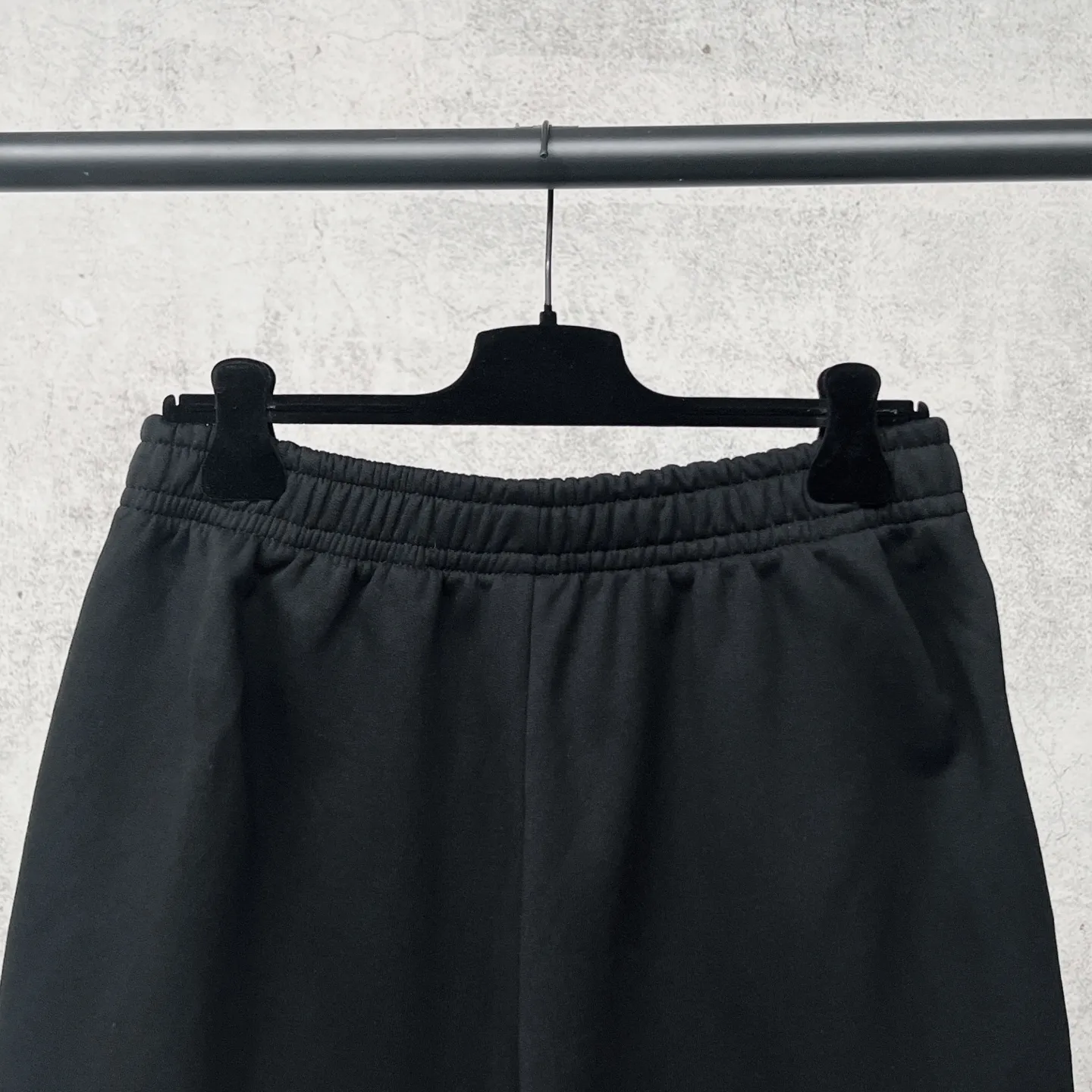 【 . Quality】BALENCI*GA/ .2026New Arrival 。 3M 。 . Authentic ， ！ ZP ， 460 ， . ， ， ， ， 。 . Same Style ：BL 267035 ：Black，White Size：XS S M L